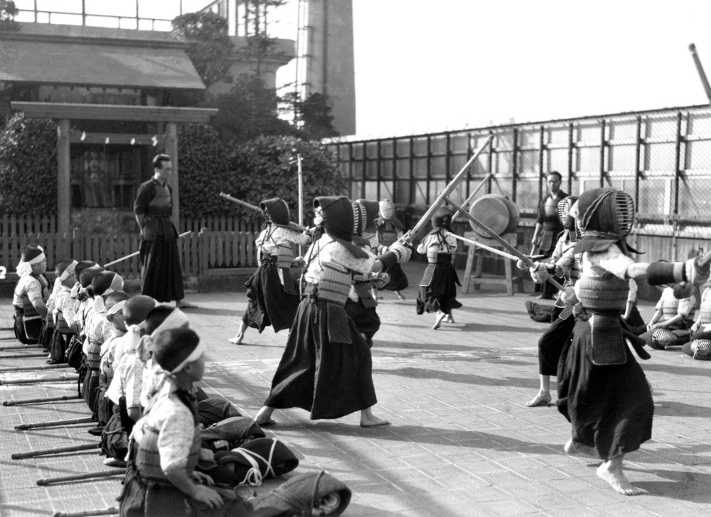 国民学校生徒の剣道