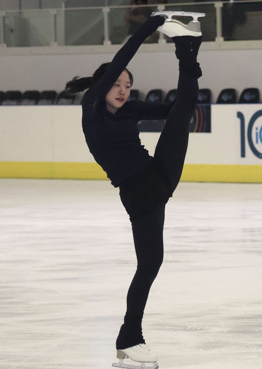 ロンバルディア杯の公式練習で調整する中井亜美=ベルガモ(共同)