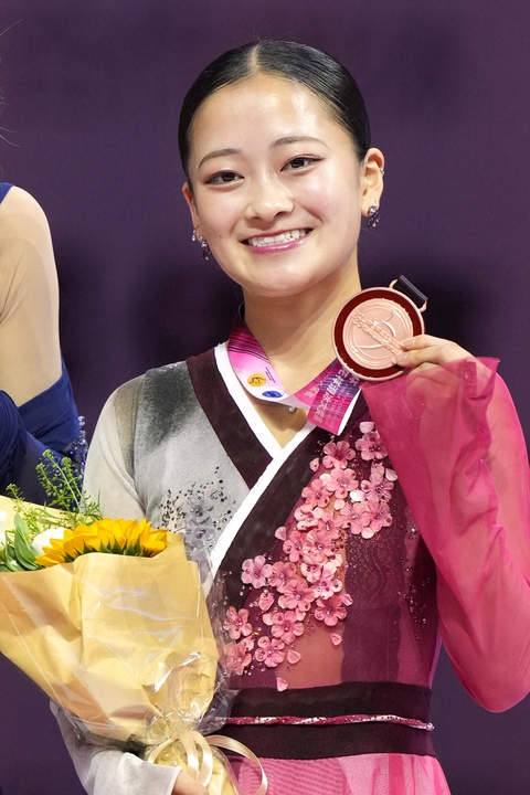 女子で3位に入った渡辺倫果=重慶(共同)