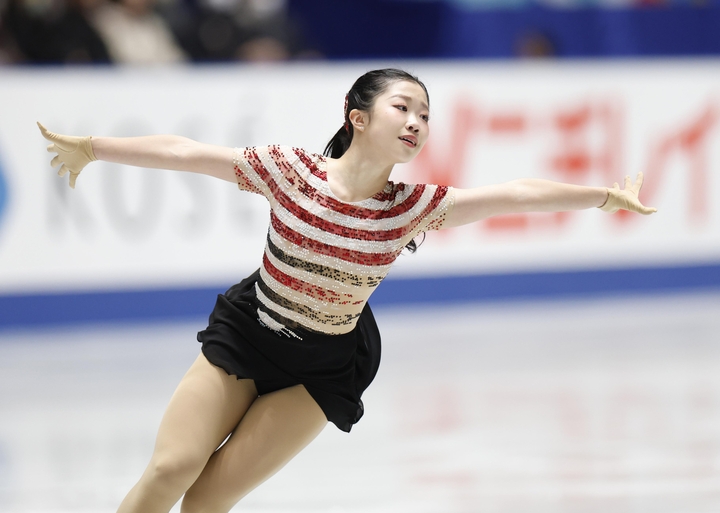 女子SP 演技する中井亜美=国立代々木競技場