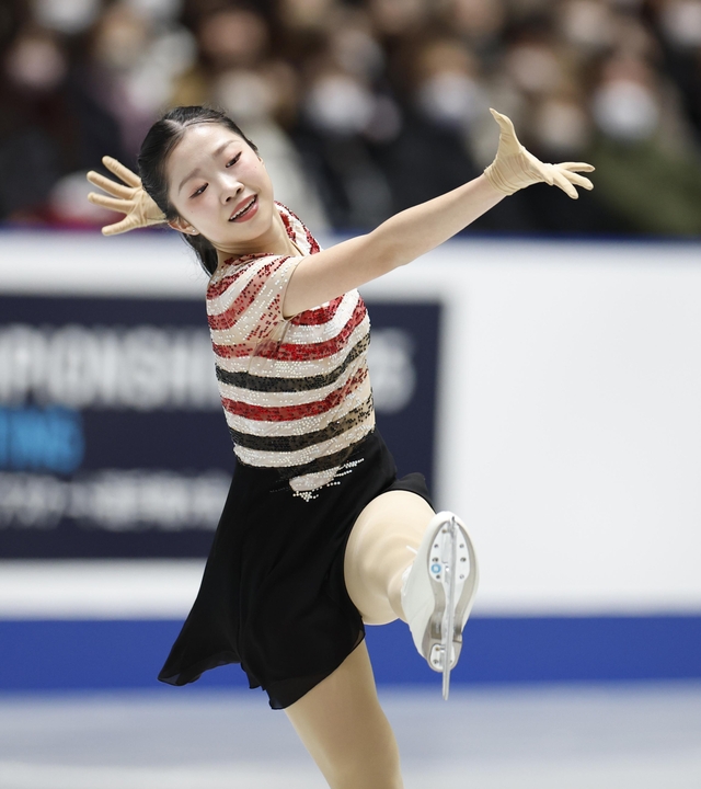 女子SP 演技する中井亜美=国立代々木競技場