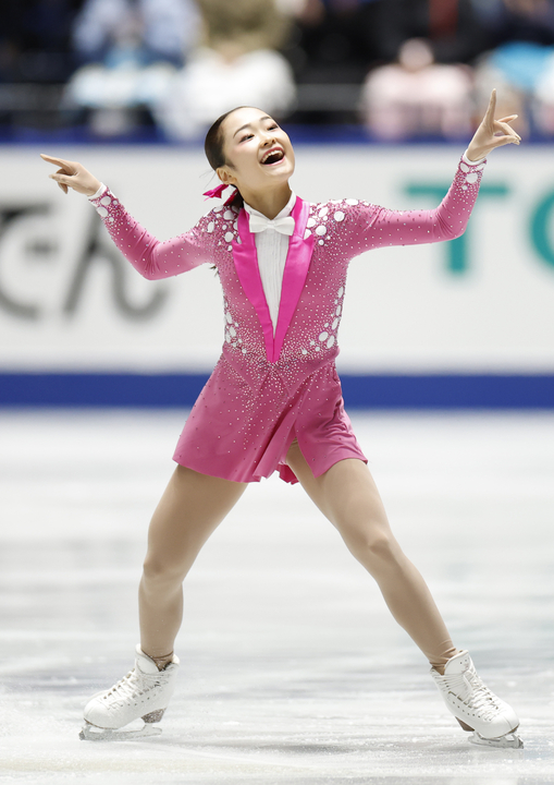 女子SP 演技する島田麻央=国立代々木競技場