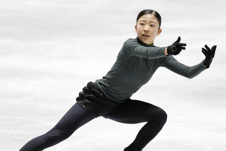 公式練習で調整する千葉百音=国立代々木競技場