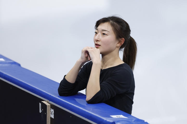 公式練習に臨む坂本花織=ミラノ(共同)