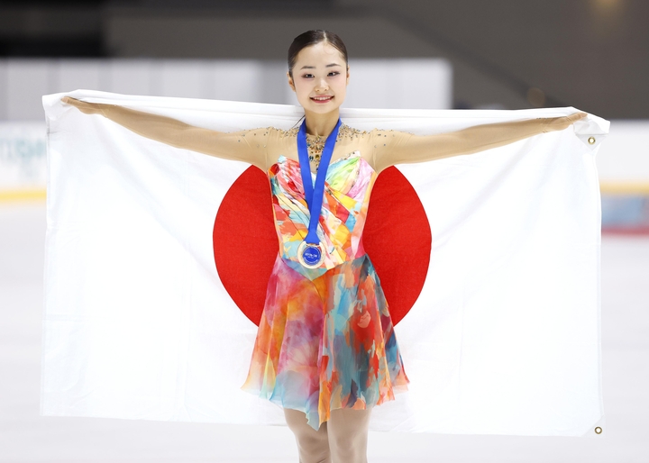 女子で金メダルを獲得した島田麻央=田中貴金属アイスアリーナ