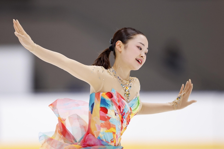 女子フリー 演技する島田麻央=田中貴金属アイスアリーナ