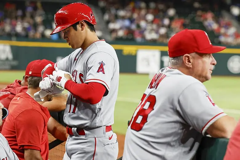 Ohtani and Angels manager Phil Nevin 